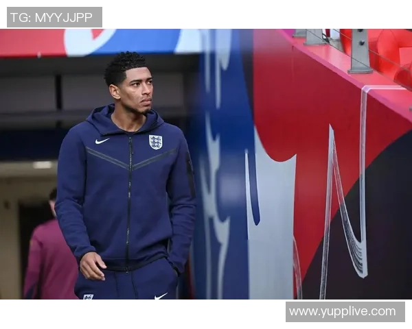 抖音平台三大足球球星是谁他们为何备受关注与喜爱